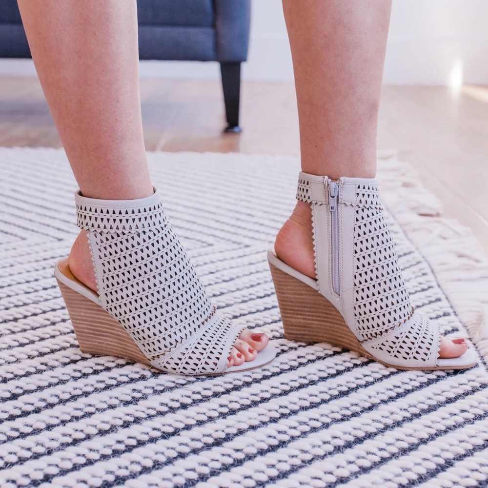 CCOCCI grey cutout wedge